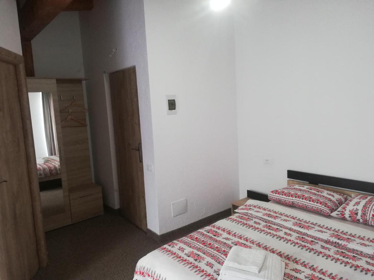 Pensiune Stirbu Borsa  Bagian luar foto
