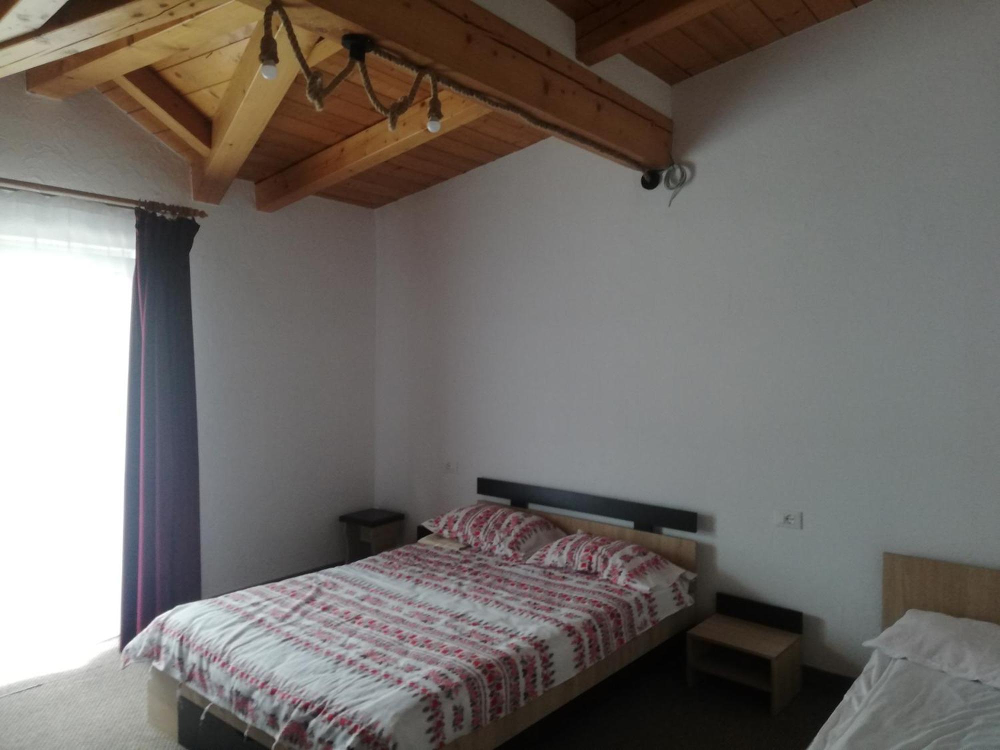 Pensiune Stirbu Borsa  Ruang foto