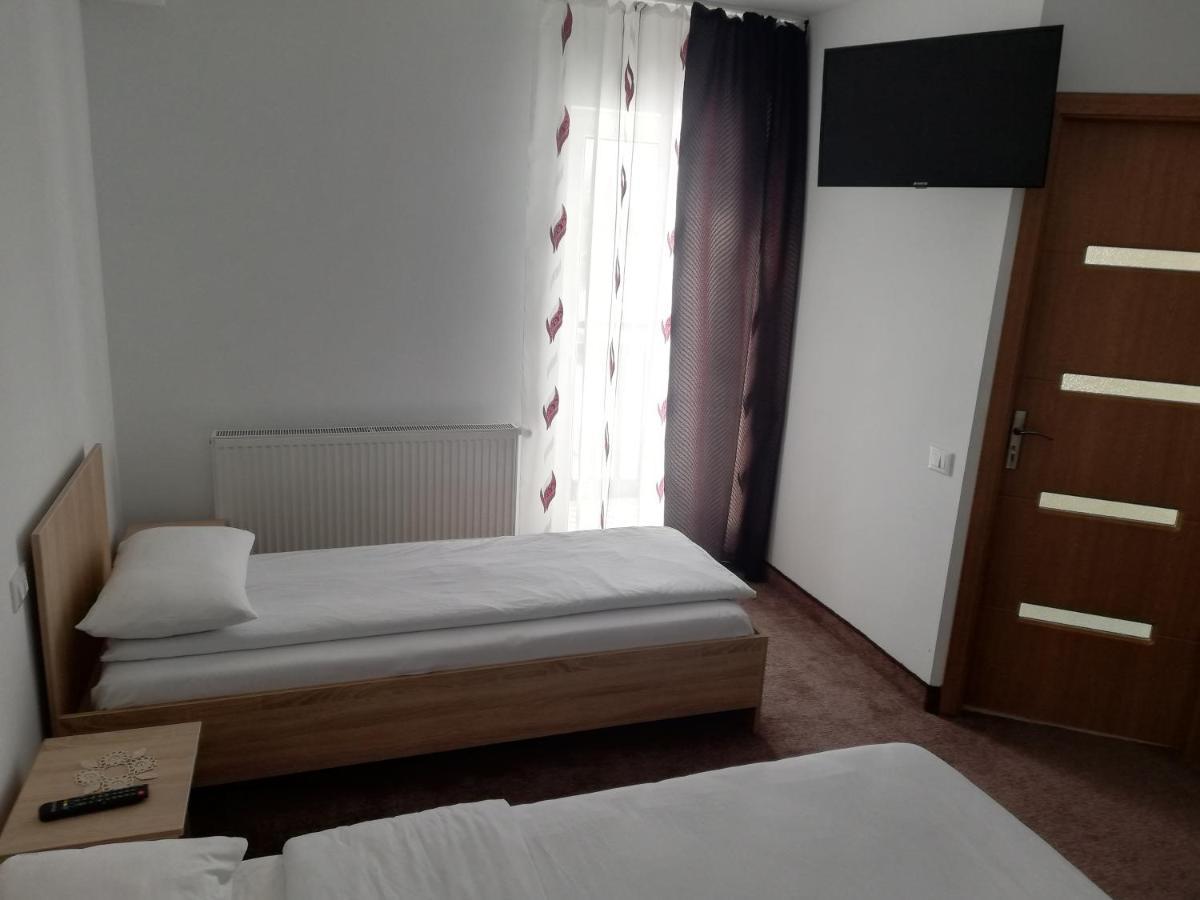 Pensiune Stirbu Borsa  Bagian luar foto